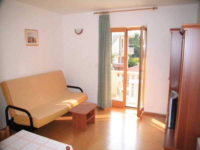 Njire-greb 3* Cavtat
